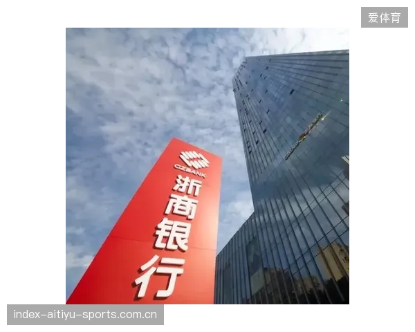 三镇保级再换帅：从“逆袭”到“再起飞”的商业智慧